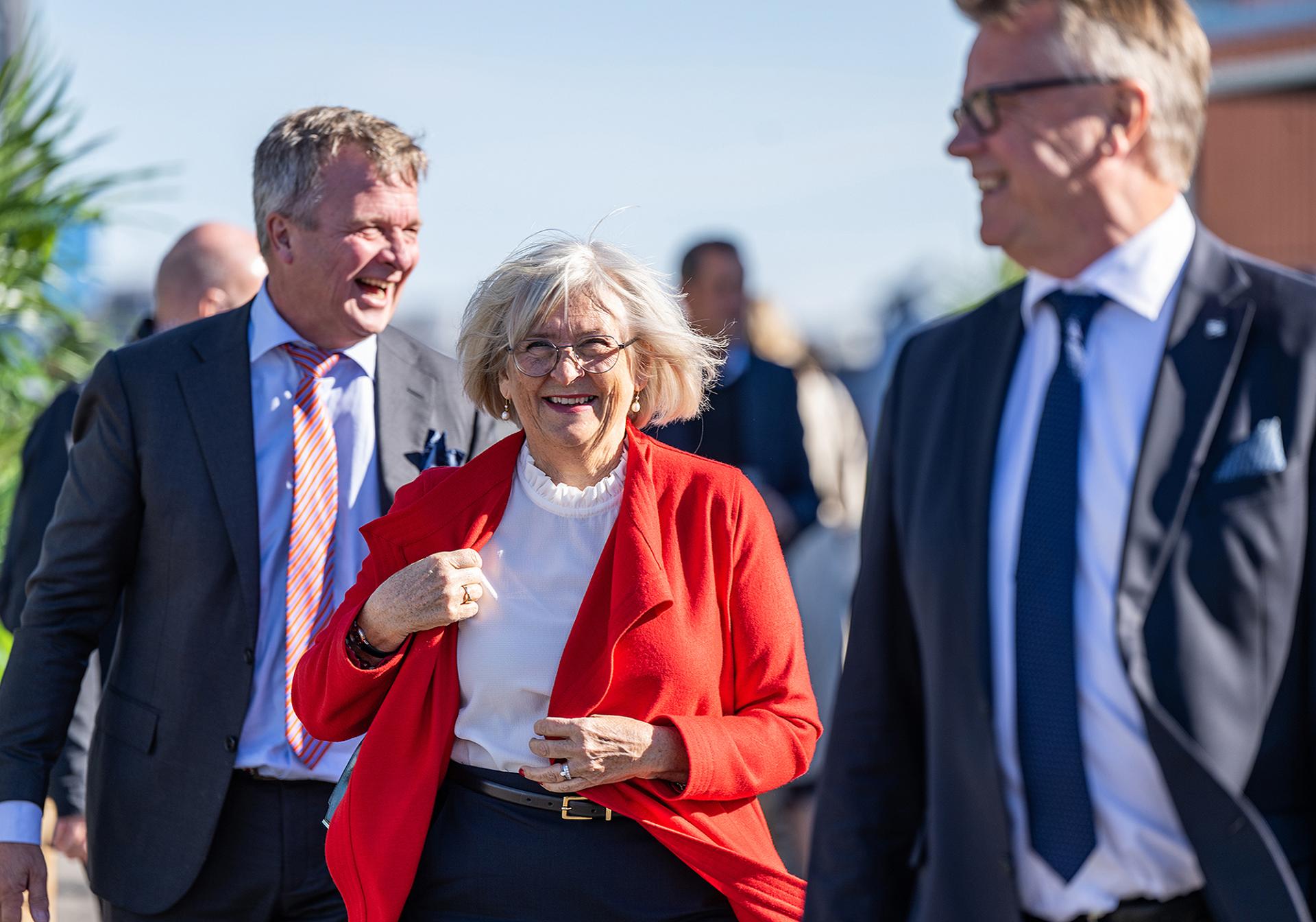 Anders Boman, styrelseordförande WALLENIUS SOL, gudmor Ulla Löfven, Ragnar Johansson vd WALLENIUS SOL