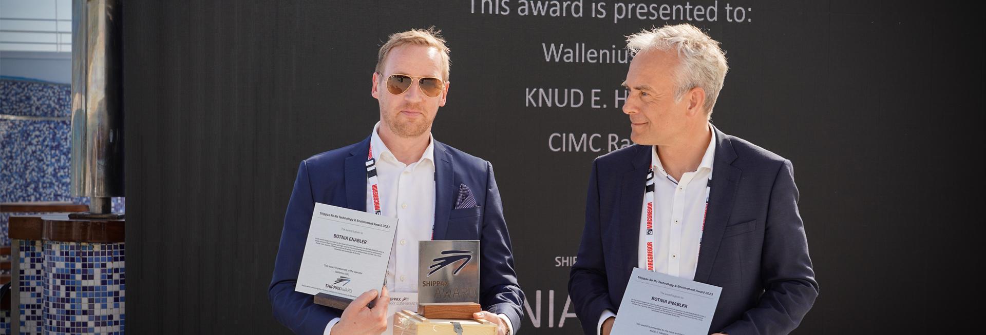 Jonas Wåhlin, WALLENIUS SOL and Christian Damsgaard, KNUD.E HANSEN at the Shippax Awards